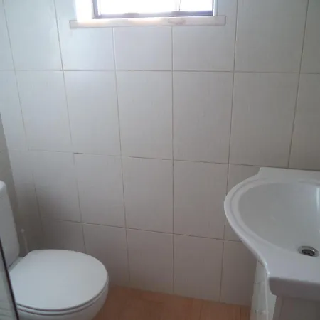 Quartos Maria Clara Homestay Sagres